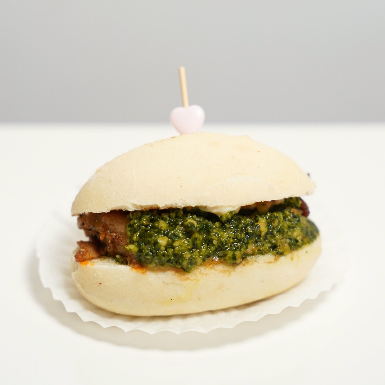 Premium Pesto & Chunky Chicken Mini Bun (box of 6)